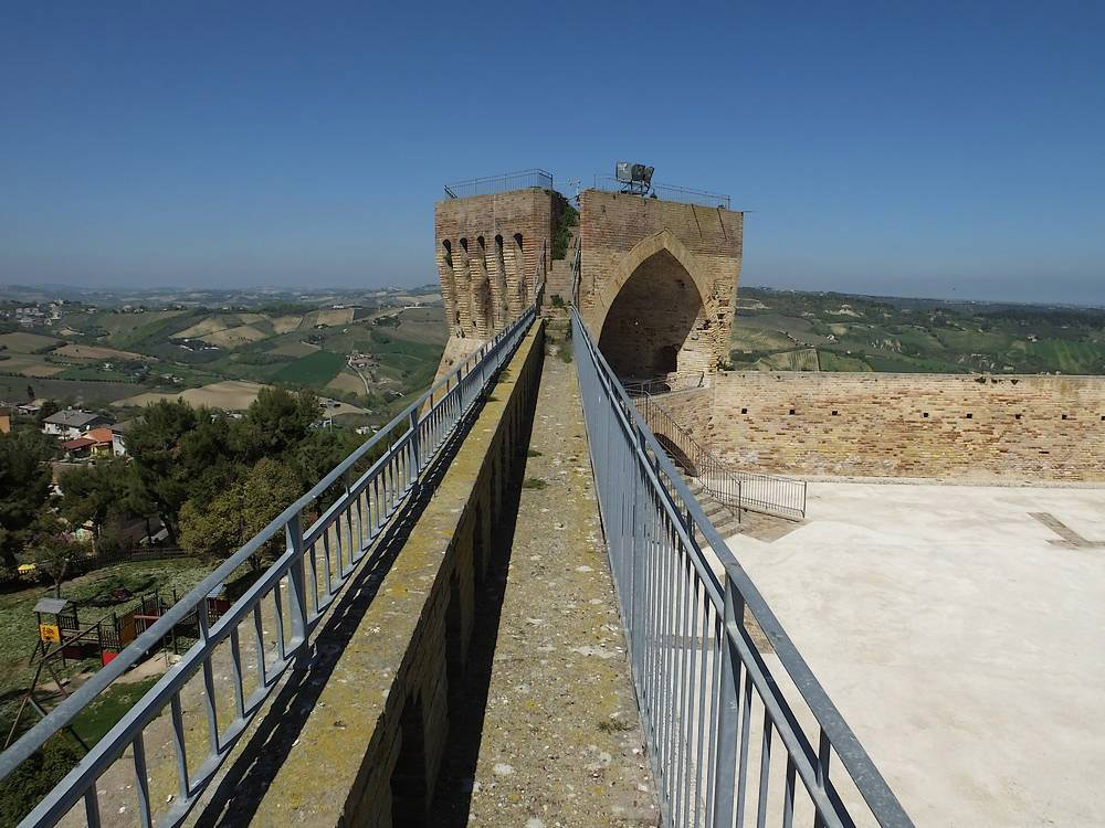 Veduta della Fortezza di Acquaviva Picena